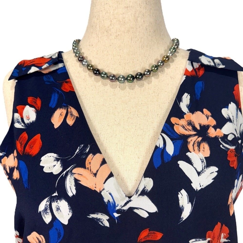 Banana Republic Floral Sleeveless Blouse Womens M Bow Tied Shoulders Deep V Back - Picture 3 of 12